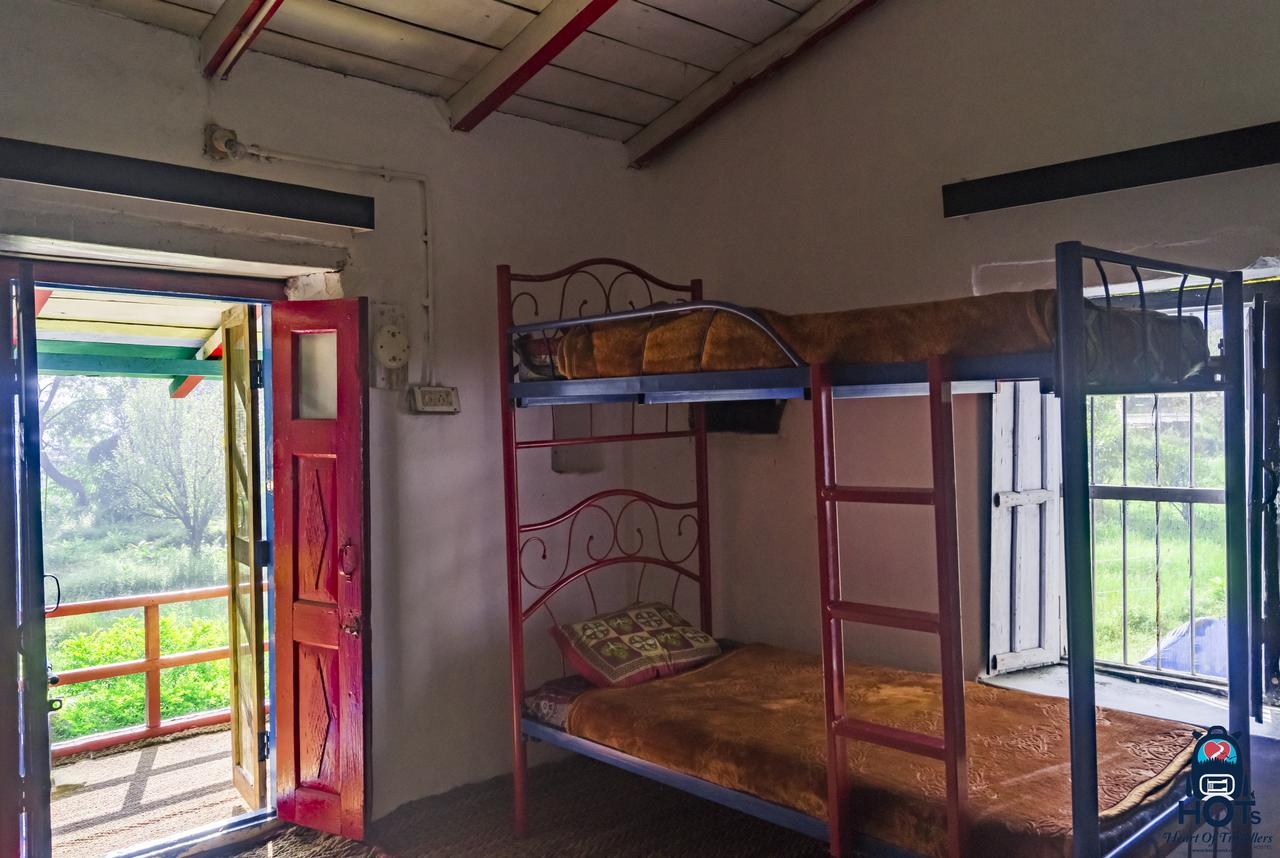 Hots Nainital Hostel Patwa Dunga ภายนอก รูปภาพ