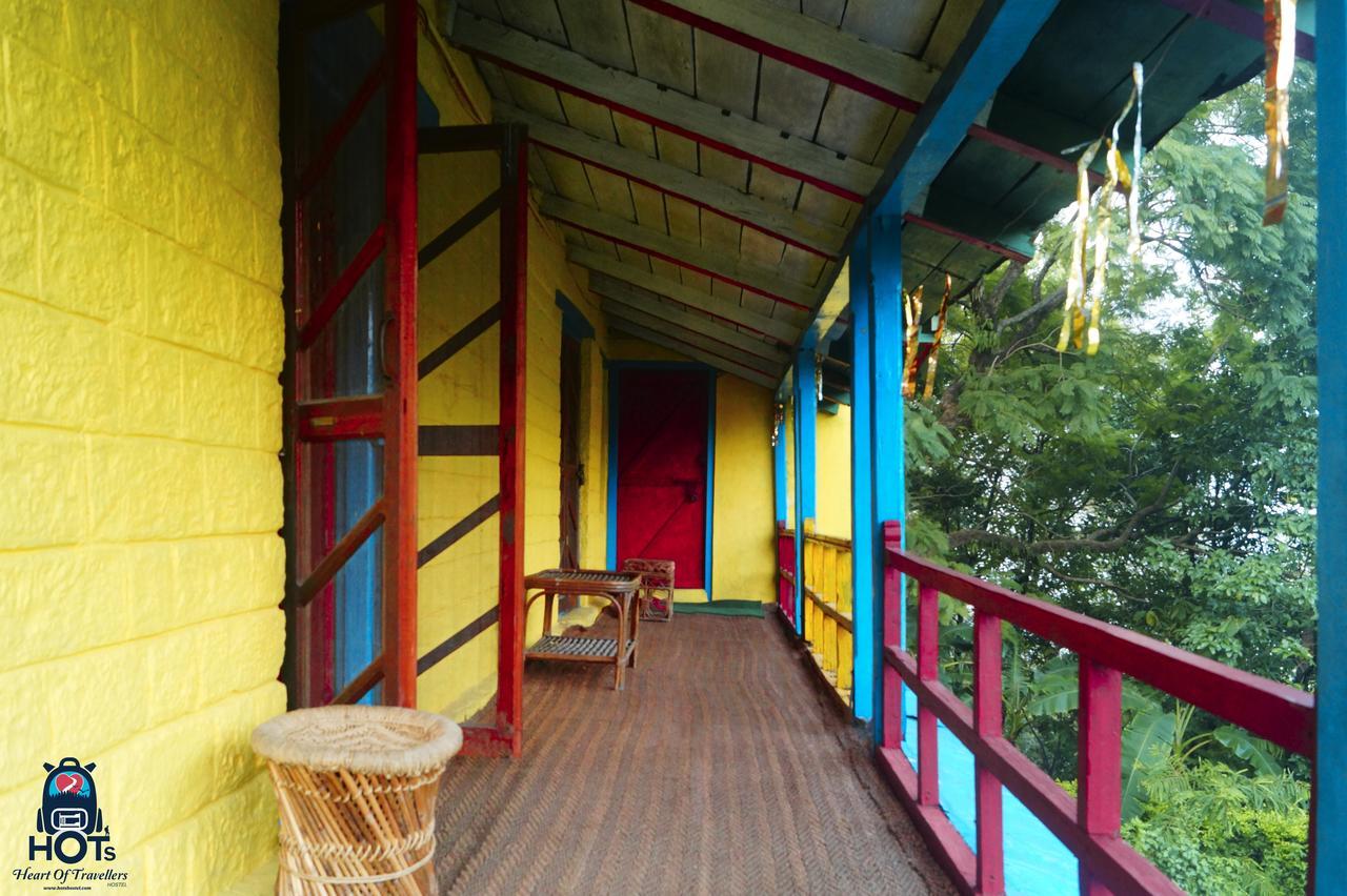 Hots Nainital Hostel Patwa Dunga ภายนอก รูปภาพ