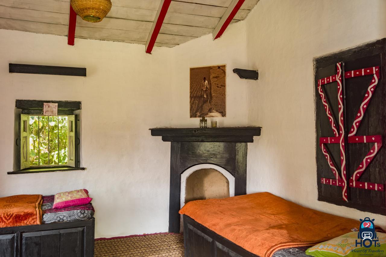 Hots Nainital Hostel Patwa Dunga ภายนอก รูปภาพ