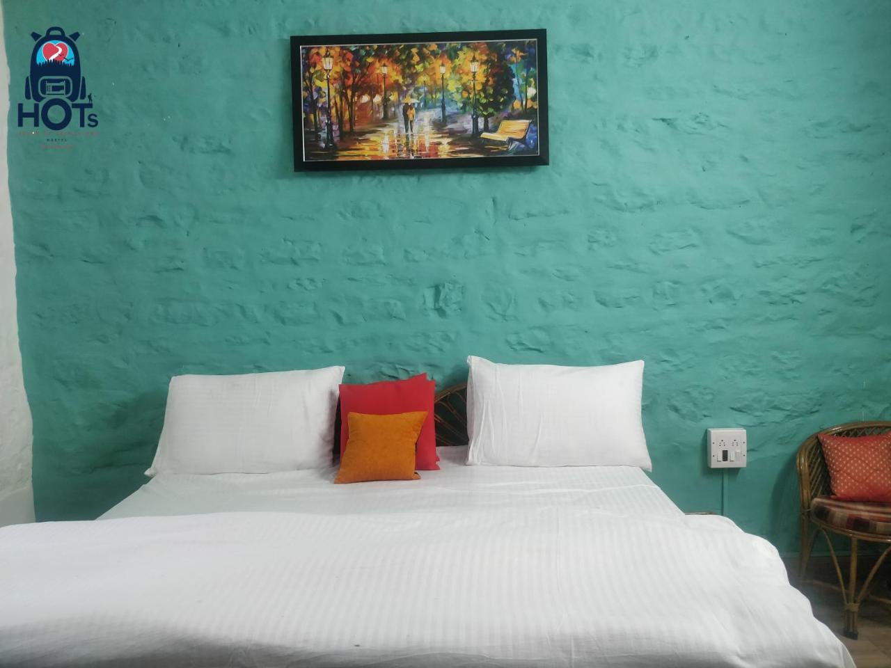 Hots Nainital Hostel Patwa Dunga ภายนอก รูปภาพ