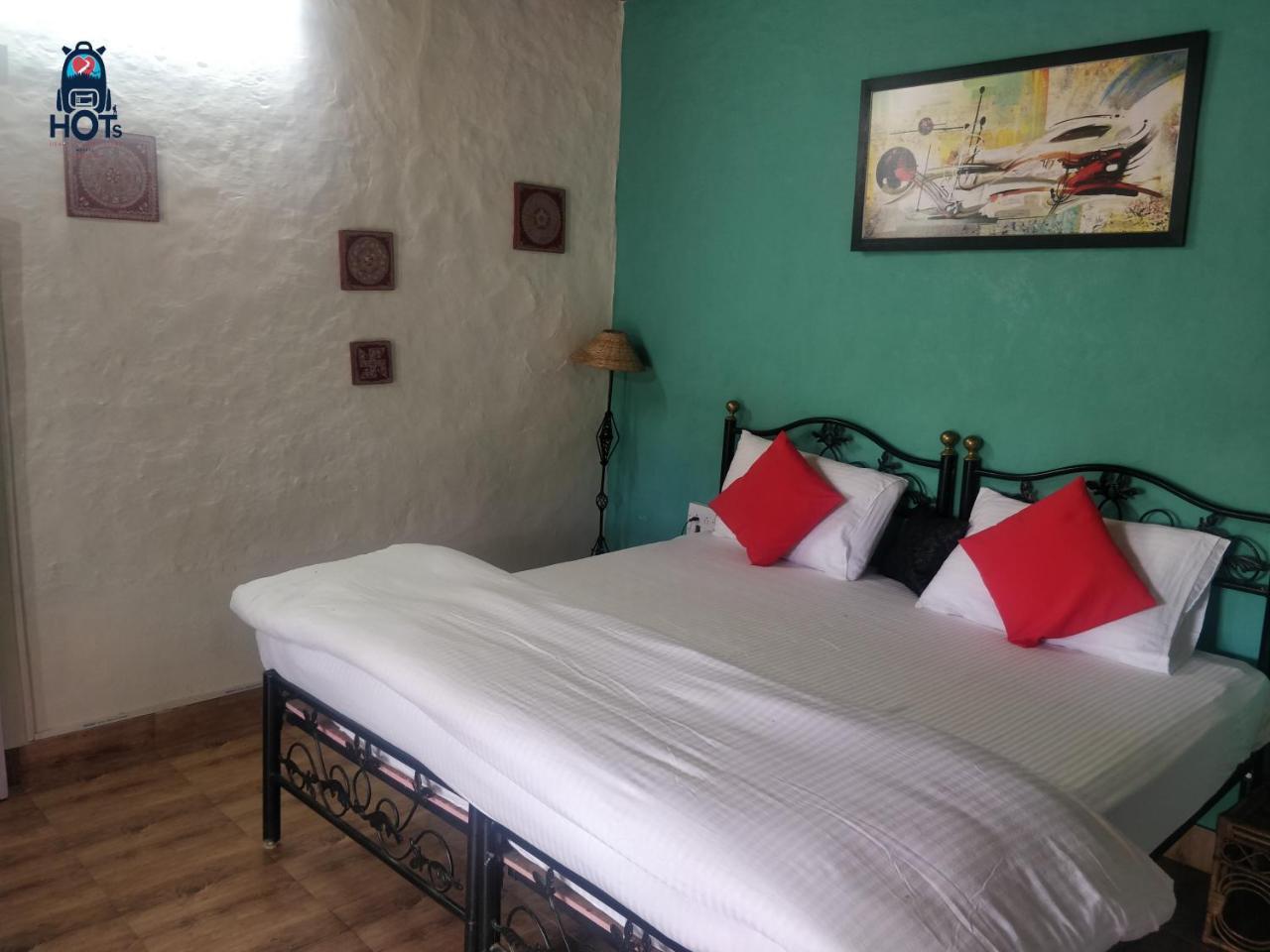 Hots Nainital Hostel Patwa Dunga ภายนอก รูปภาพ