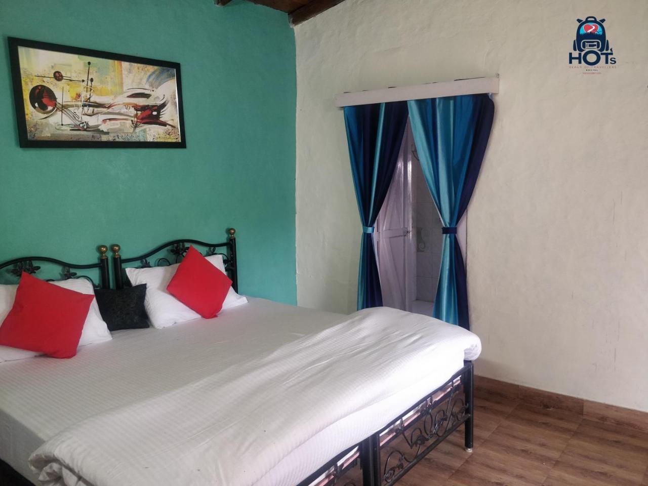 Hots Nainital Hostel Patwa Dunga ภายนอก รูปภาพ